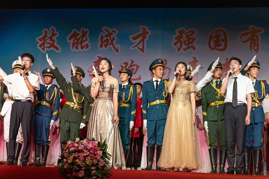湖北省工業(yè)建筑學(xué)校2023年國家職業(yè)教育周暨第三十六個(gè)6.26國際禁毒教育”文藝匯演(圖6)