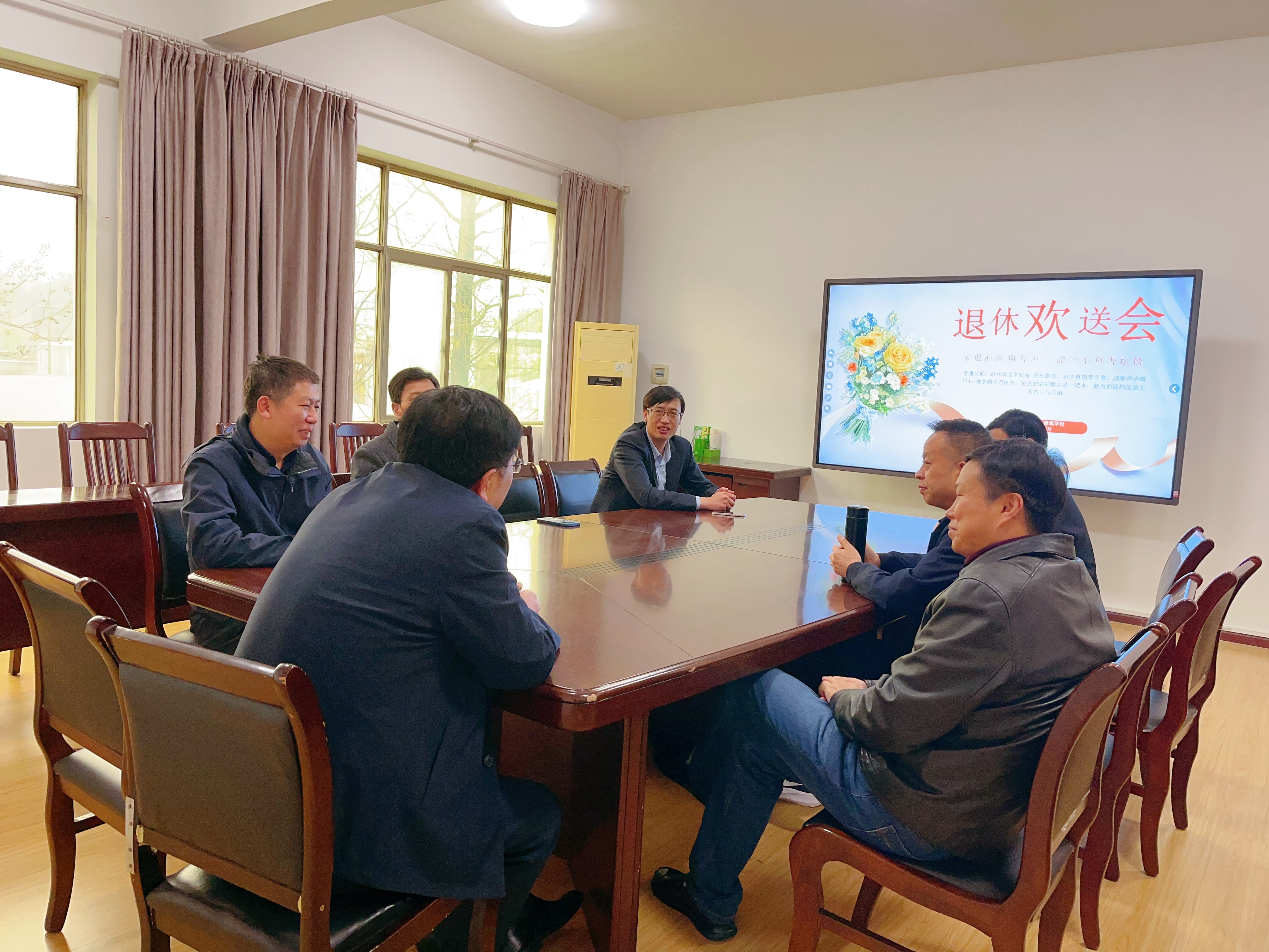 深情暖人心，惜別顯真情(圖1)