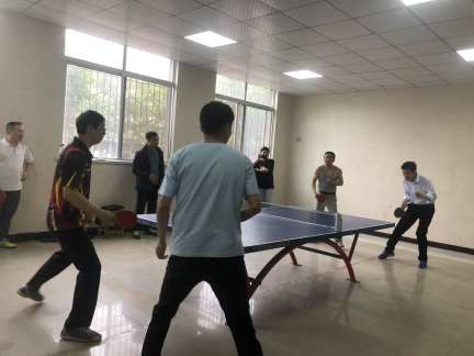 “學(xué)黨史 葆初心 憶先烈 明使命” 湖北省工業(yè)建筑學(xué)校與襄陽(yáng)移動(dòng)襄城分公司黨支部聯(lián)合主題黨日活動(dòng)(圖8)